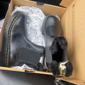 Dr. Marten Fur-lined Chelsea Boots